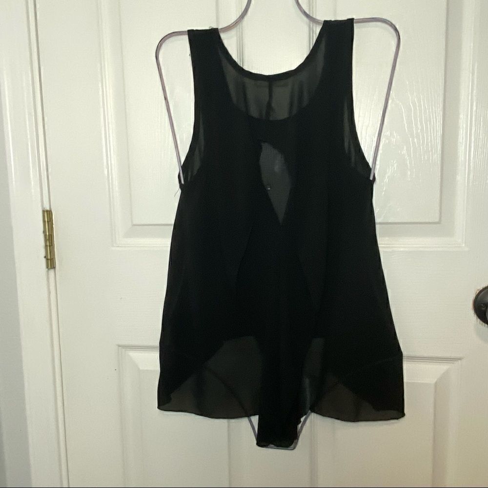Sheer tank top    - Picture 9 of 14